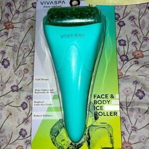 BRAND NEWW LARGE FACE & BODY ICE ROLLER